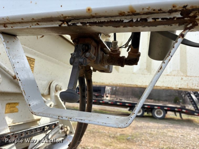 image for item ES8585 2015 Construction Trailer Specialists  BDT-40 Belly dump trailer