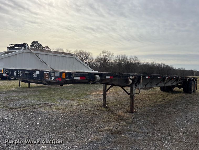 image for item ES8586 1991 Frauhauf flatbed trailer