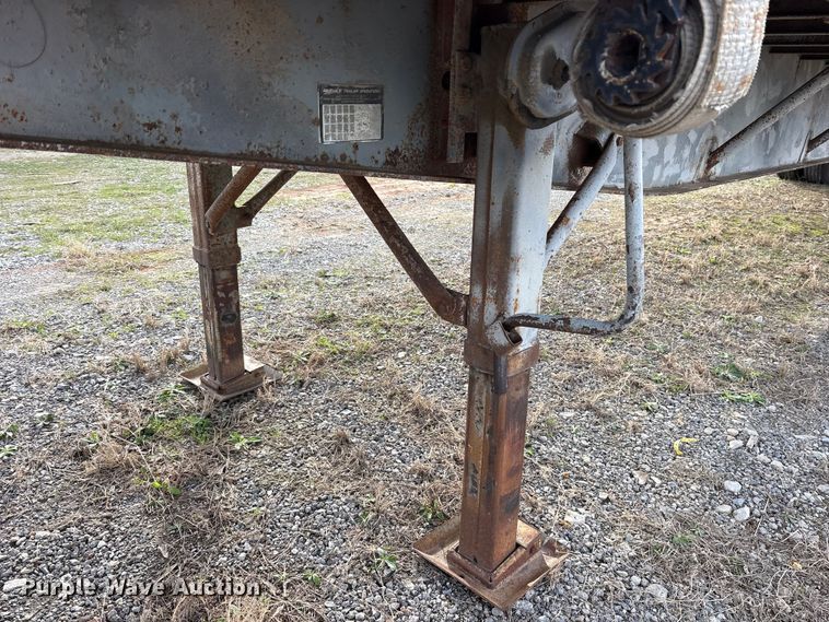 image for item ES8586 1991 Frauhauf flatbed trailer