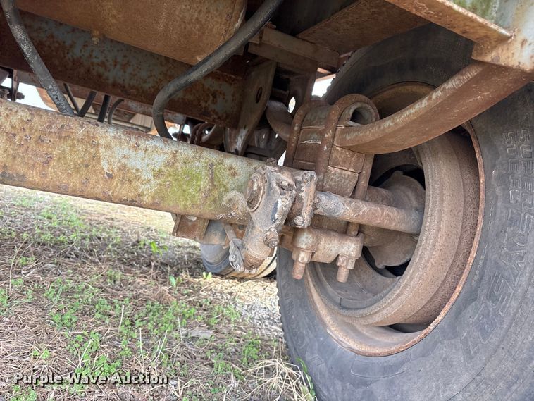 image for item ES8586 1991 Frauhauf flatbed trailer