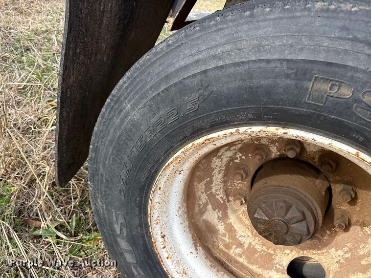 image for item ES8586 1991 Frauhauf flatbed trailer