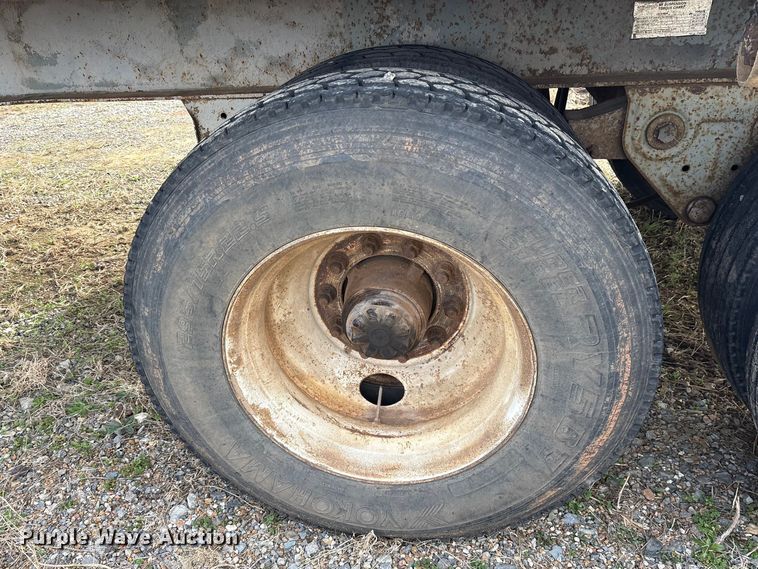 image for item ES8586 1991 Frauhauf flatbed trailer