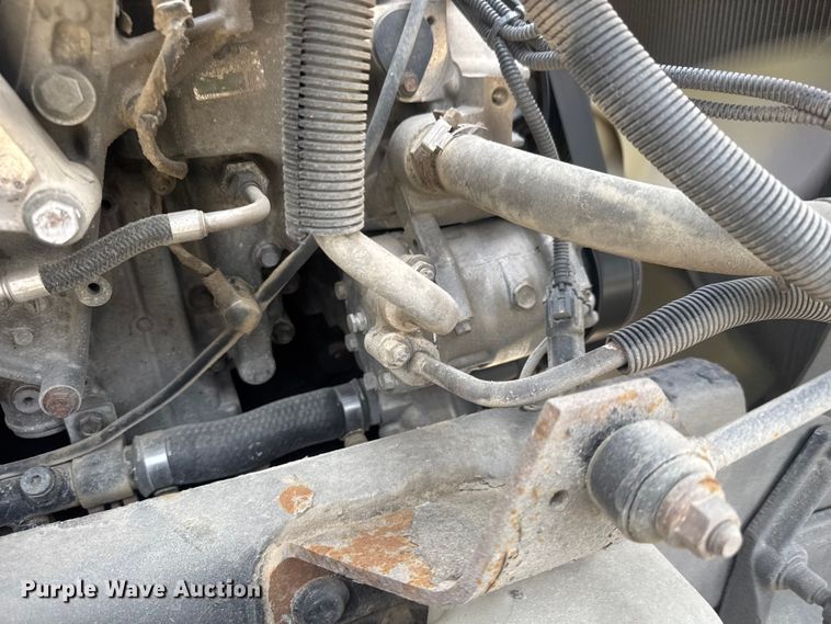 image for item ET1547 2019 International LT625 semi truck