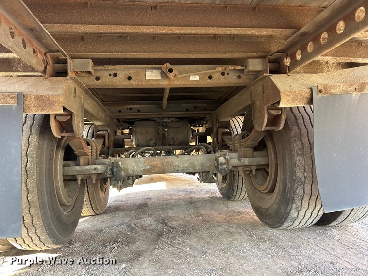 image for item ET6968 2005 Wabash dry van trailer