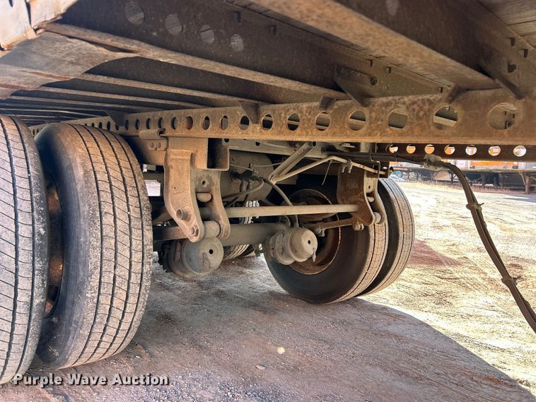 image for item ET6968 2005 Wabash dry van trailer