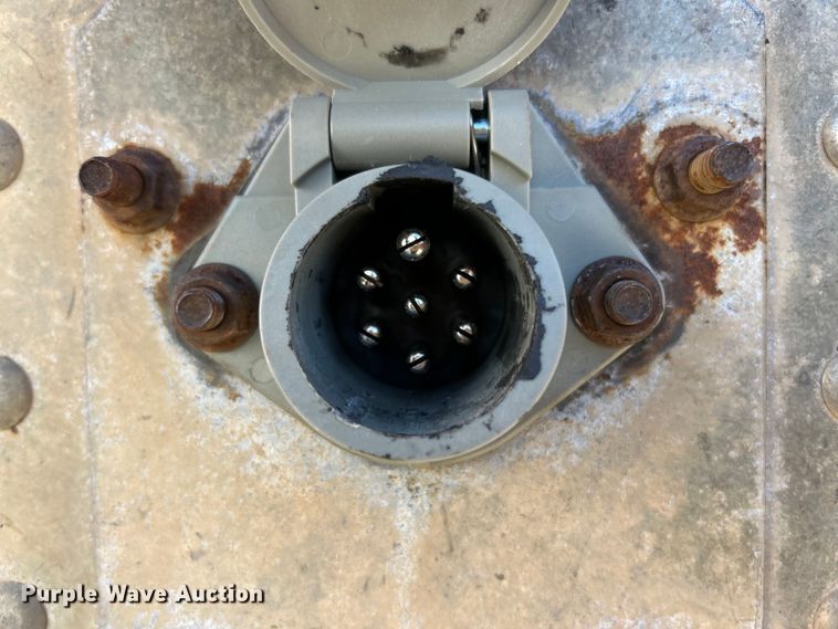 image for item ET6970 2004 Wabash dry van trailer