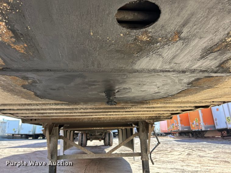 image for item ET6970 2004 Wabash dry van trailer