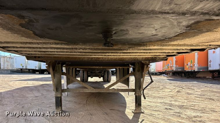 image for item ET6970 2004 Wabash dry van trailer