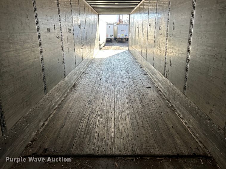 image for item ET6970 2004 Wabash dry van trailer