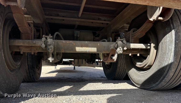 image for item ET6970 2004 Wabash dry van trailer