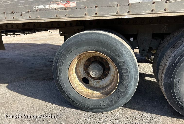 image for item ET6970 2004 Wabash dry van trailer