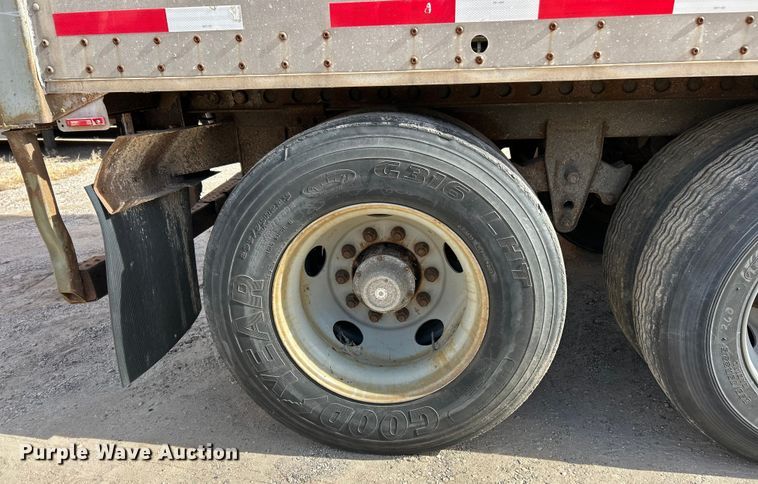 image for item ET6971 2006 Wabash Wabash National Corporation dry van trailer