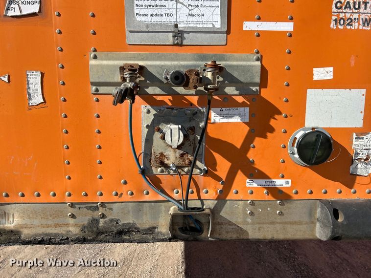 image for item ET6973 2006 Wabash dry van trailer