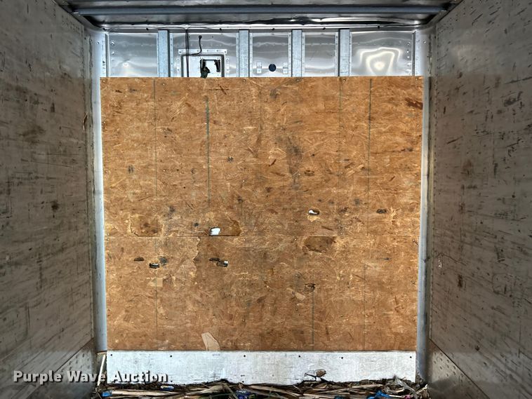 image for item ET6973 2006 Wabash dry van trailer