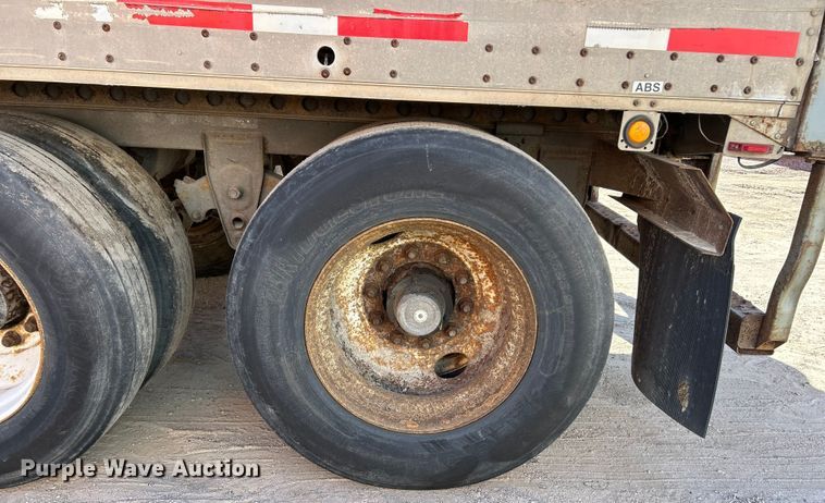 image for item ET6973 2006 Wabash dry van trailer