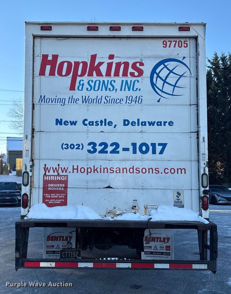 image for item ET8651 2008 Hino 268 box truck