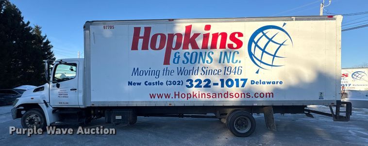 image for item ET8651 2008 Hino 268 box truck