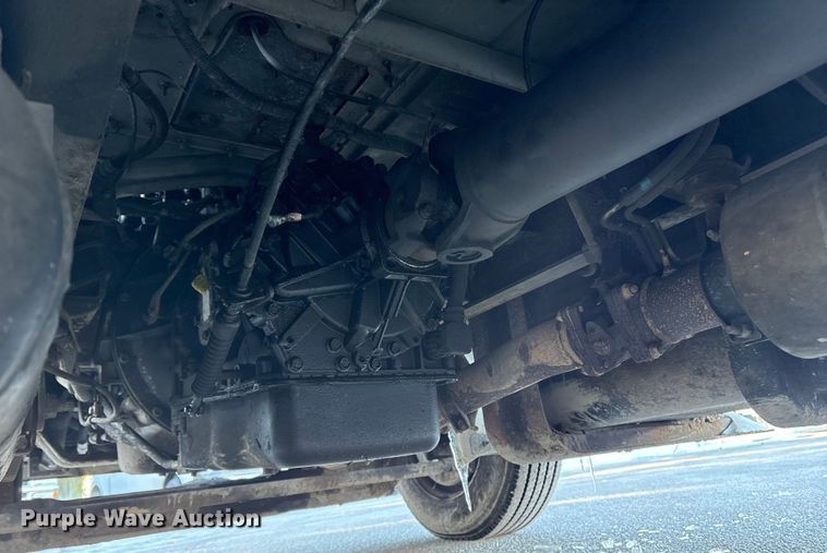 image for item ET8651 2008 Hino 268 box truck