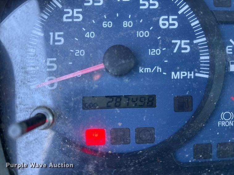 image for item ET8651 2008 Hino 268 box truck