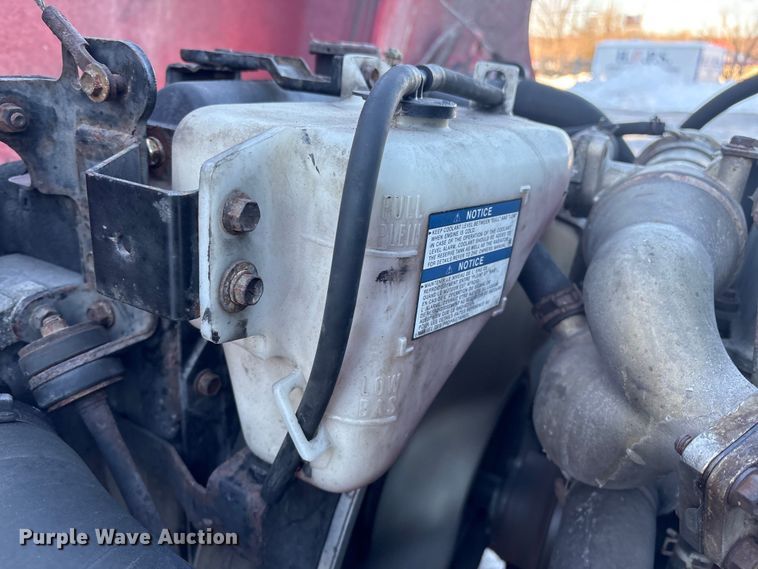 image for item ET8651 2008 Hino 268 box truck