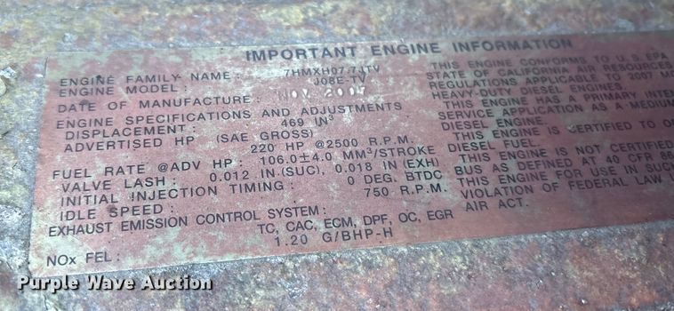 image for item ET8651 2008 Hino 268 box truck