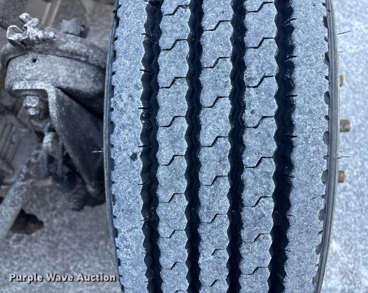 image for item ET8651 2008 Hino 268 box truck