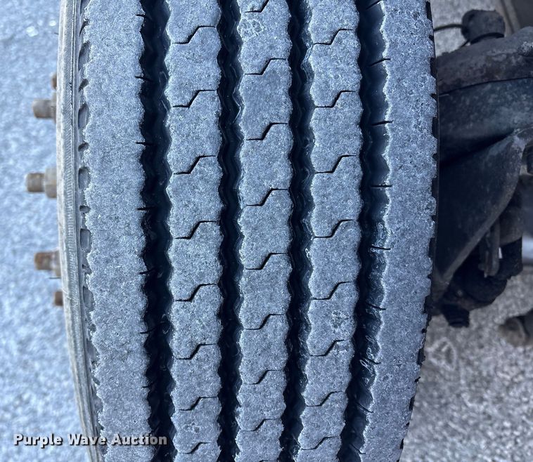 image for item ET8651 2008 Hino 268 box truck