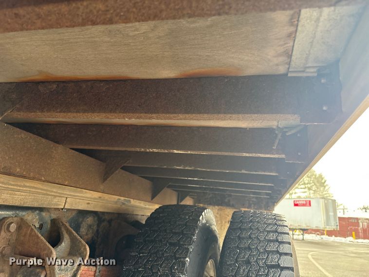 image for item ET8653 2007 International 7400 box truck