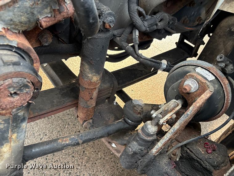 image for item ET8653 2007 International 7400 box truck