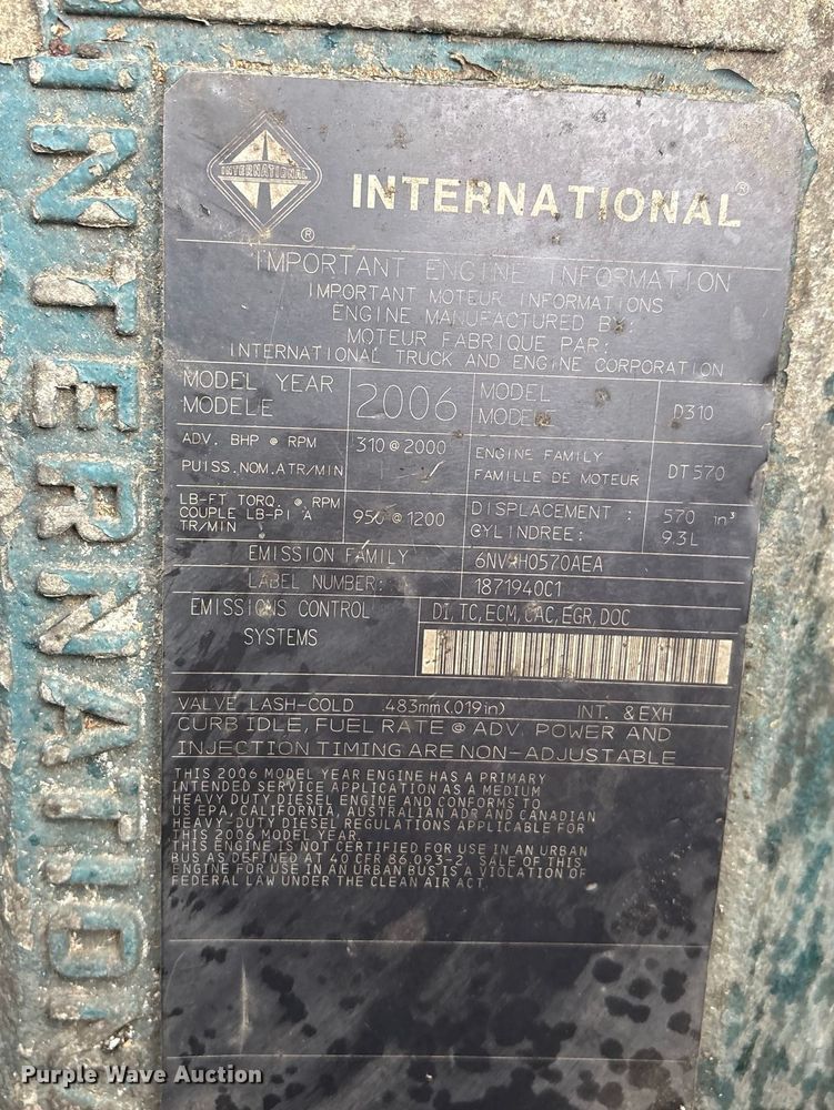 image for item ET8653 2007 International 7400 box truck