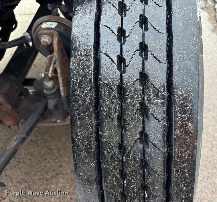 image for item ET8653 2007 International 7400 box truck