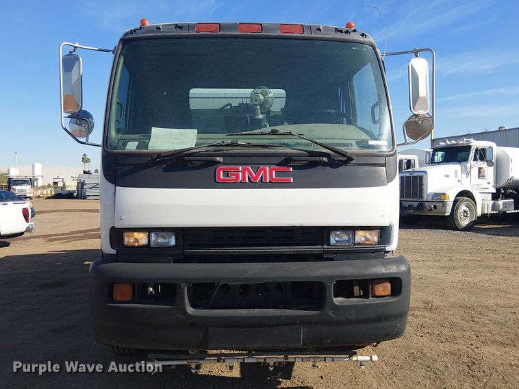 image for item EU2631 2004 GMC T-series street sweeper truck