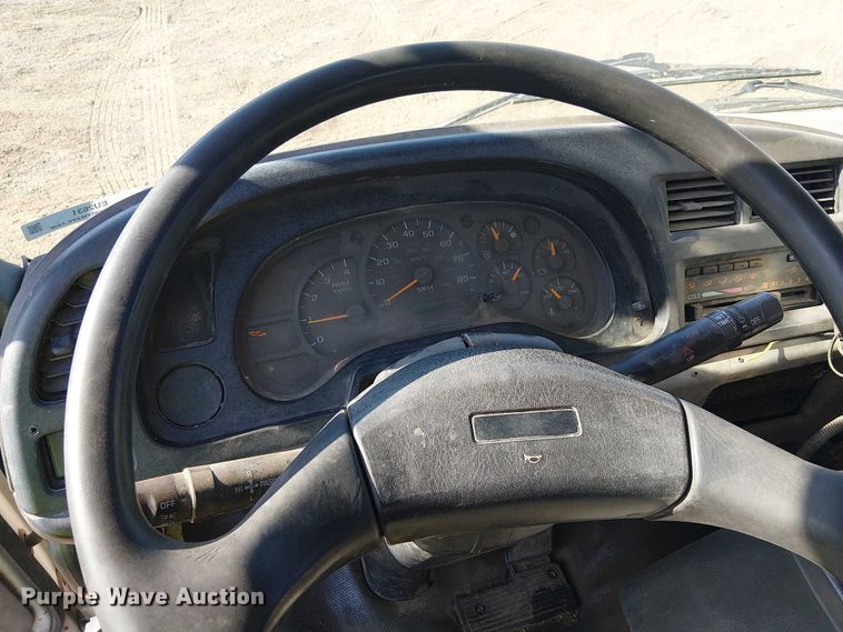 image for item EU2631 2004 GMC T-series street sweeper truck