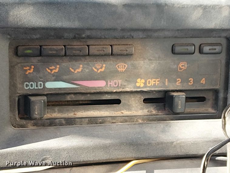 image for item EU2631 2004 GMC T-series street sweeper truck