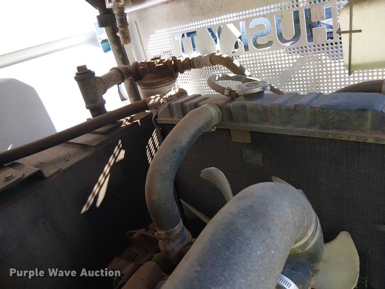 image for item EU2632 2004 GMC T-series street sweeper truck