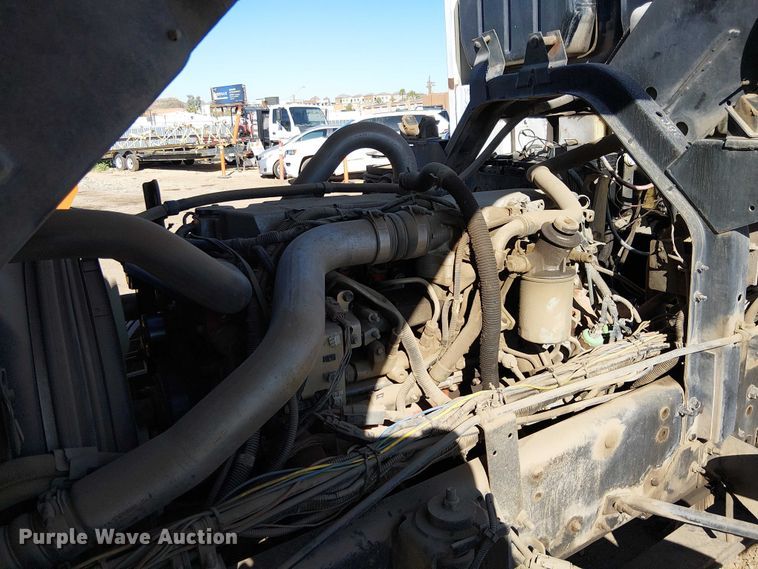 image for item EU2632 2004 GMC T-series street sweeper truck