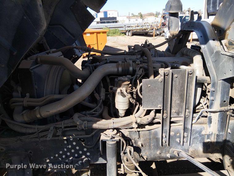 image for item EU2633 2004 GMC T-series street sweeper truck