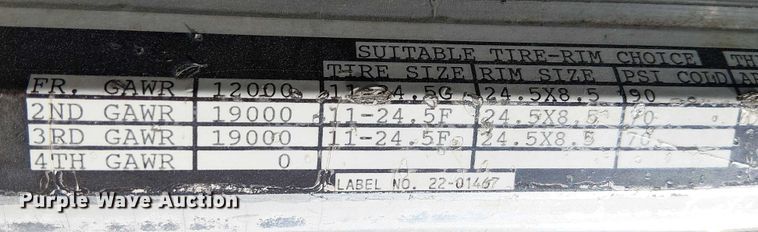 image for item EU2635 1996 Peterbilt 385 water truck