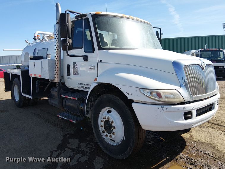 image for item EU2636 2007 International MA025 tank truck