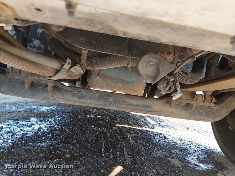 image for item EU2636 2007 International MA025 tank truck