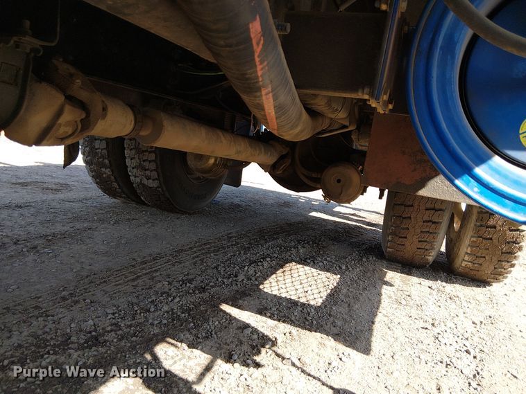 image for item EU2636 2007 International MA025 tank truck