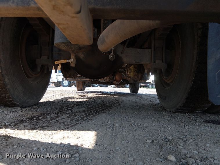 image for item EU2636 2007 International MA025 tank truck