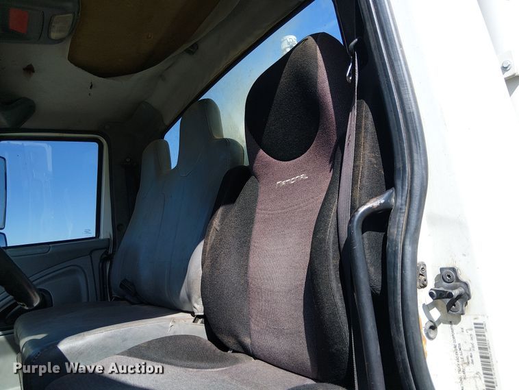 image for item EU2636 2007 International MA025 tank truck