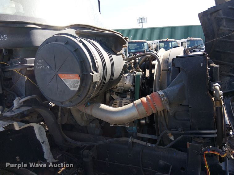 image for item EU2636 2007 International MA025 tank truck