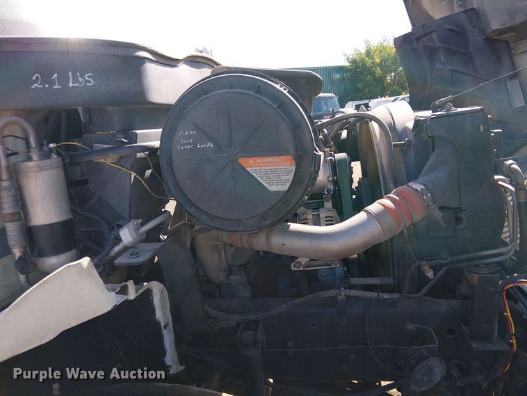 image for item EU2636 2007 International MA025 tank truck