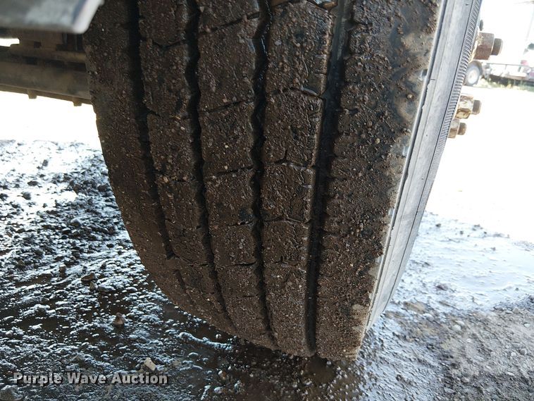 image for item EU2636 2007 International MA025 tank truck