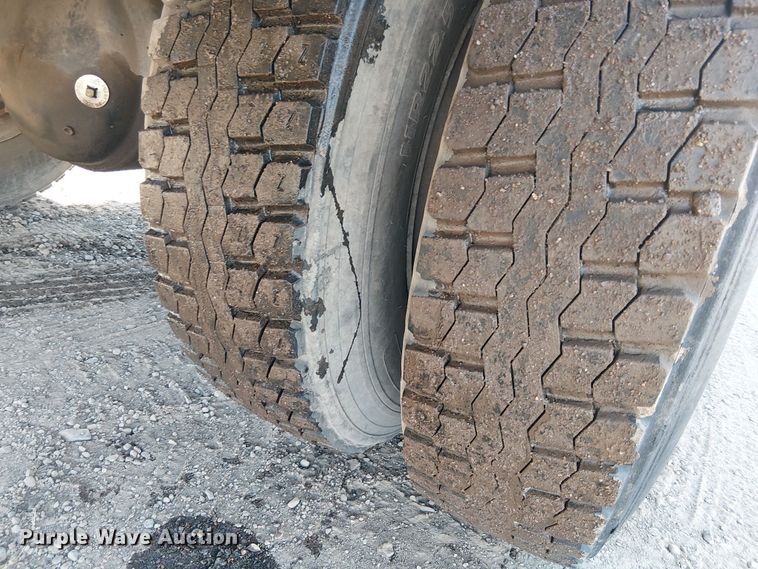 image for item EU2636 2007 International MA025 tank truck