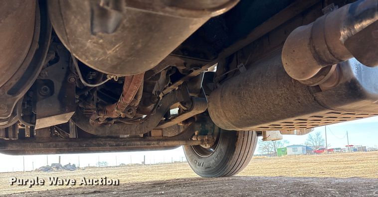 image for item EU4871 2011 Freightliner Cascadia semi truck