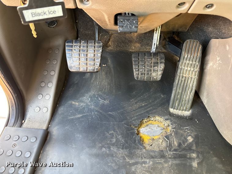 image for item EU4871 2011 Freightliner Cascadia semi truck