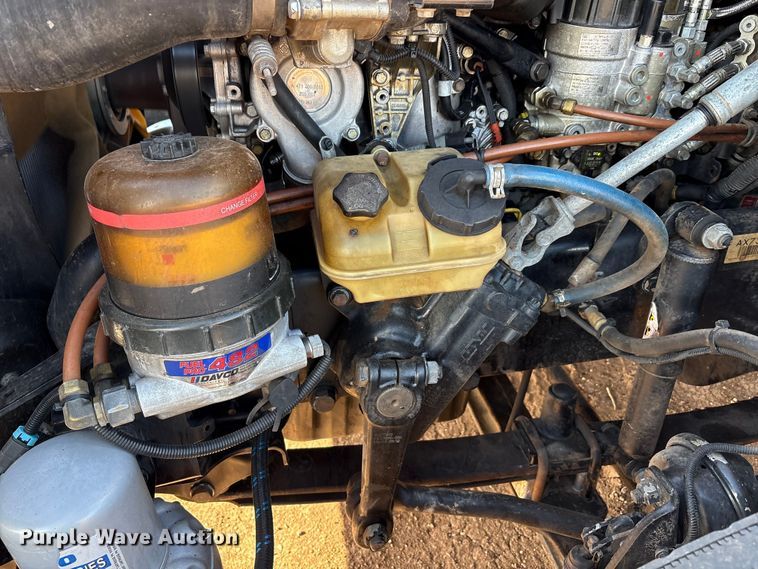 image for item EU4871 2011 Freightliner Cascadia semi truck